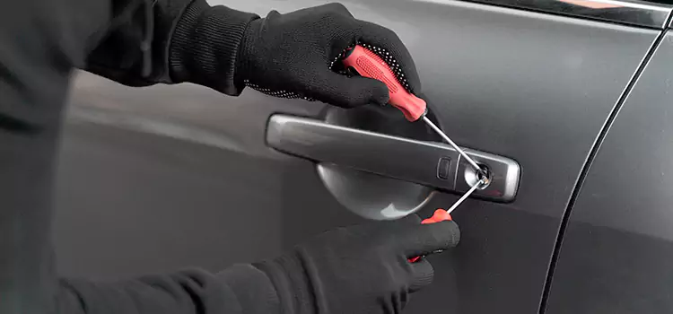 Locked Out of Car Help Lauderdale Lakes