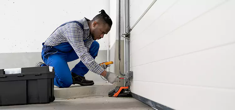 Expert Solutions for Every Garage Lock Need in Lauderdale Lakes, FL